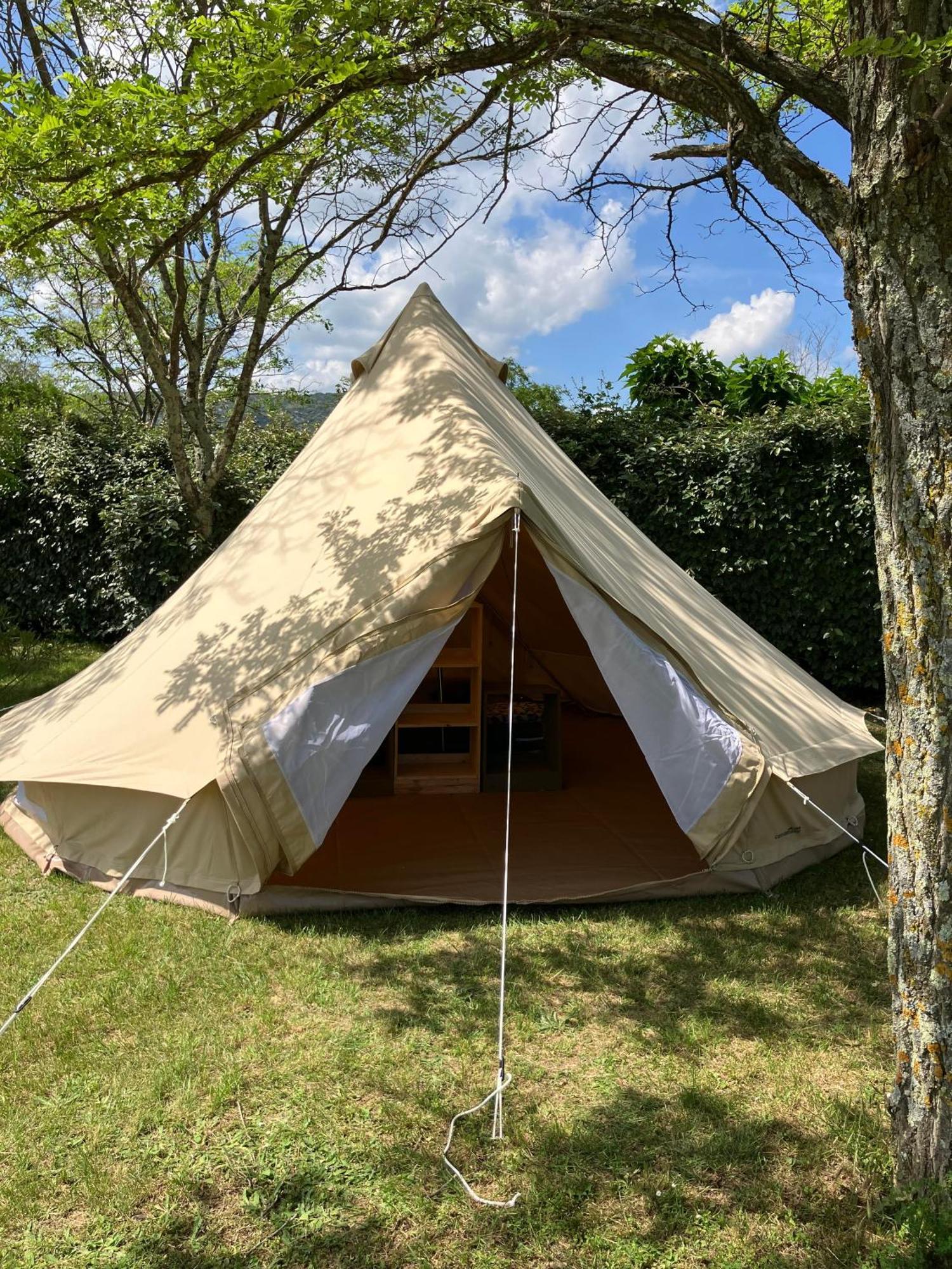Camping Carrefour De L'Ardeche Saint-Remeze Luaran gambar